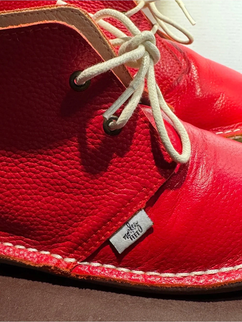 Monkey Feet Pebbled.  Red Leather Lace-Up Kids Boots EUC Youth 5-6